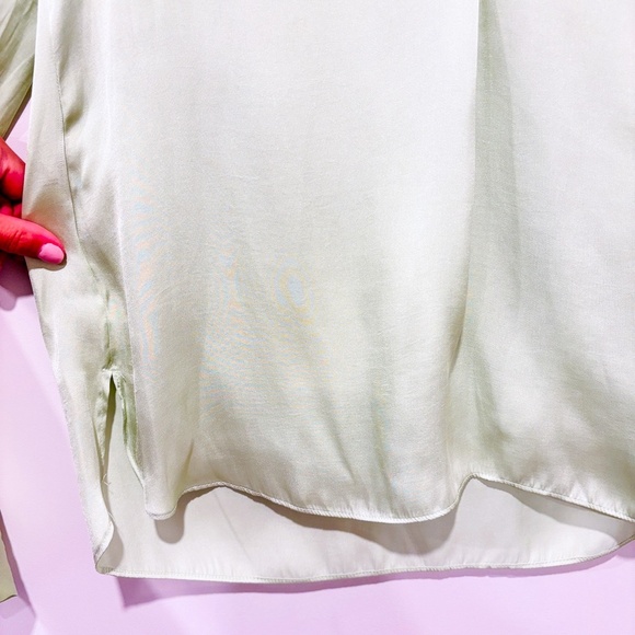 MANGO Mandarin-collar satin light green blouse - Picture 7 of 9